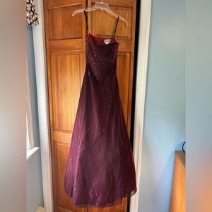 Jovani size 6 red ball gown/ full length dress. Shimmery red dress + scarf